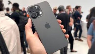 إيه الفرق؟.. تعرف على أبرز الاختلافات بين هاتف iPhone 15 Pro وGoogle Pixel 9