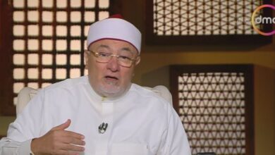 خالد الجندى: الصلاة فى وقتها أهم من الجهاد وبر الوالدين