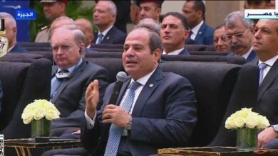 الرئيس السيسي: نستورد عطور بـ 440 مليون دولار وتقولوا الدولار غلي ليه؟