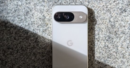 تسريب تصميم هاتف Google Pixel 9a الجديد قبل إطلاقه فى صور حية